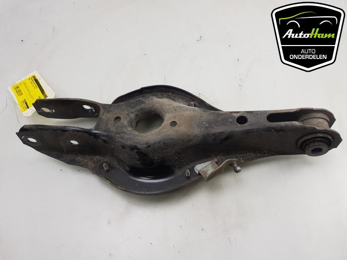 Rear wishbone, right from a BMW 3 serie (F30) 330e 2017