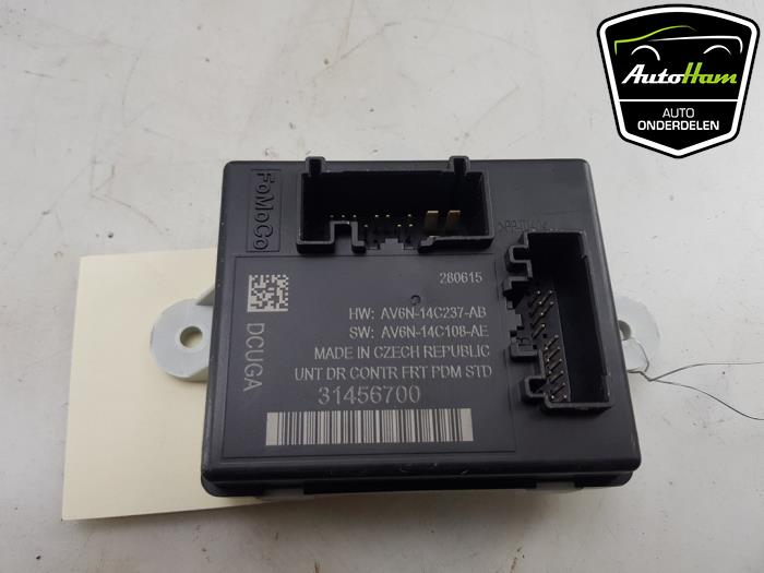 Central door locking module from a Volvo V40 (MV) 2.0 D2 16V 2015