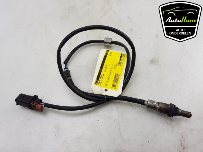 Lambda probe from a Volkswagen Golf Sportsvan (AUVS) 1.6 TDI BMT 16V 2017