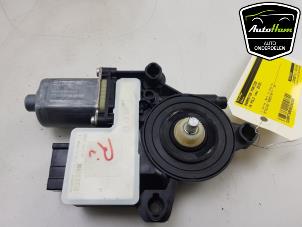Used Door window motor Volkswagen Polo VI (AW1) 1.0 MPI 12V Price € 50,00 Margin scheme offered by AutoHam