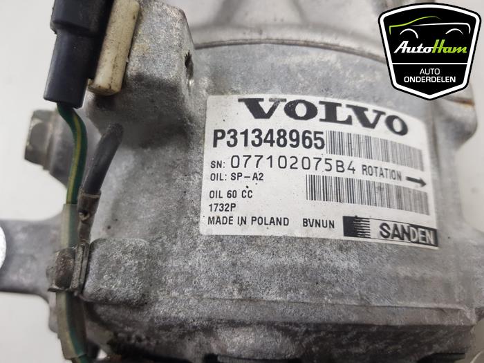 Pompe clim d'un Volvo V40 (MV) 2.0 D2 16V 2015