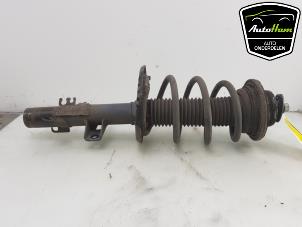 Used Front shock absorber, right Volkswagen Transporter T6 2.0 TDI Price € 135,00 Margin scheme offered by AutoHam