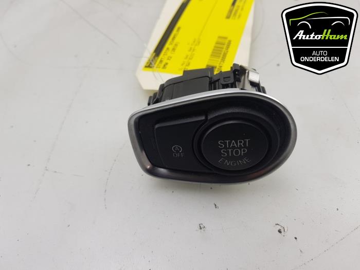 Start/Stopp Schalter van een BMW X2 (F39) sDrive 20i 2.0 16V Twin Power Turbo 2018