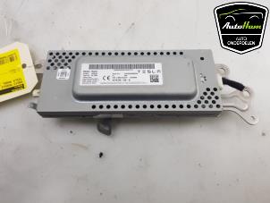 Usados Módulo de radio Tesla Model 3 Long Range AWD 75 kWh Precio € 54,45 IVA incluido ofrecido por AutoHam