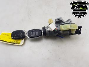 Gebrauchte Zündschloss + Schlüssel Hyundai i20 (GBB) 1.0 T-GDI 100 12V Preis € 50,00 Margenregelung angeboten von AutoHam