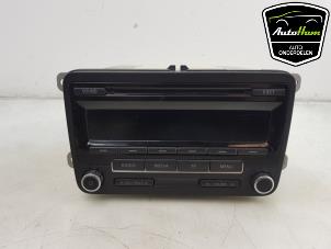 Używane Radioodtwarzacz CD Volkswagen Caddy IV 2.0 TDI 150 Cena € 50,00 Procedura marży oferowane przez AutoHam