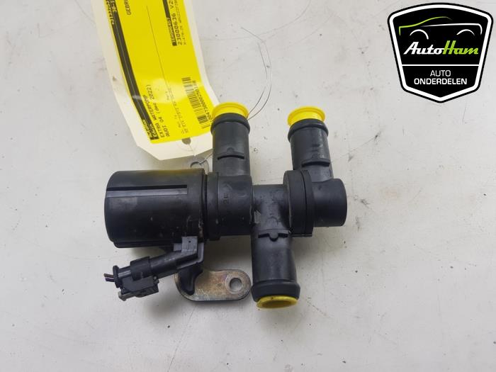 Begagnade Extra vattenpump Audi Q4 Sportback (4FN) 40 e-tron 77 kWh Pris € 25,00 Marginaltabell erbjuds av AutoHam