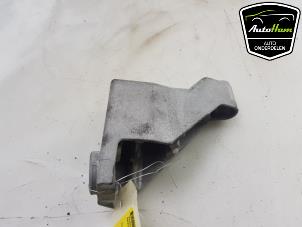 Used Gearbox mount Mercedes Vito (447.6) 1.6 109 CDI 16V Price € 15,00 Margin scheme offered by AutoHam