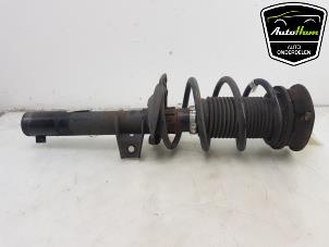 Used Front shock absorber, right Volkswagen Golf VII (AUA) 1.4 GTE 16V Price € 100,00 Margin scheme offered by AutoHam
