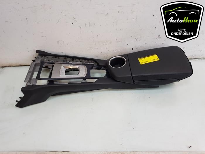 Begagnade Armstöd Porsche Panamera (970) 3.0 V6 24V 4S Pris € 125,00 Marginaltabell erbjuds av AutoHam