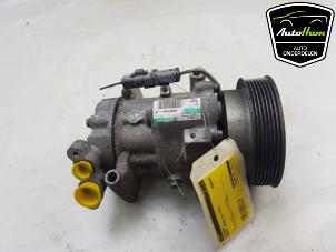 Used Air conditioning pump Renault Twingo II (CN) 1.2 16V Price € 75,00 Margin scheme offered by AutoHam