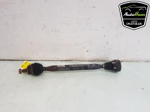 Used Front drive shaft, right Volkswagen Polo IV (9N1/2/3) 1.2 12V Price € 50,00 Margin scheme offered by AutoHam