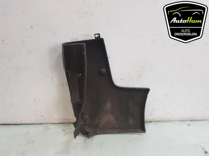 Rear bumper component, left from a Nissan Primastar 2.5 dCi 150 16V 2007