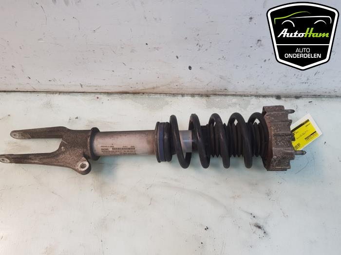Front shock absorber, right from a Porsche Panamera (970) 3.0 V6 24V 4S 2014