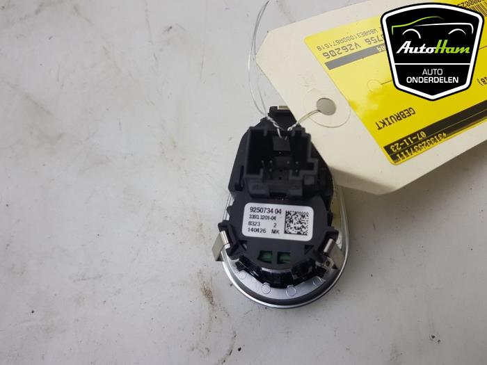 Start/stop switch from a BMW 3 serie (F30) 318i 1.5 TwinPower Turbo 12V 2018