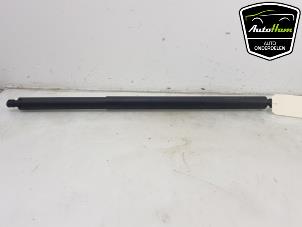 Used Rear gas strut, right Mercedes CLA Shooting Brake (118.6) 1.3 CLA-200 Turbo 16V Price € 40,00 Margin scheme offered by AutoHam