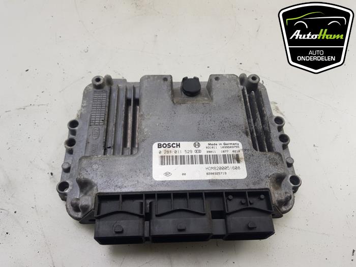 Used Engine management computer Renault Trafic New (FL) 1.9 dCi 100 16V Price € 100,00 Margin scheme offered by AutoHam