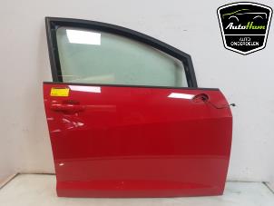 Używane Drzwi prawe przednie wersja 4-drzwiowa Seat Ibiza IV (6J5) 1.4 TDI 12V Cena € 150,00 Procedura marży oferowane przez AutoHam