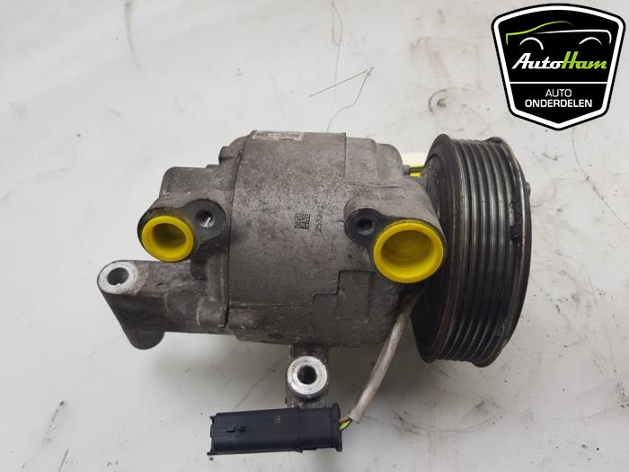 Air conditioning pump from a Toyota Aygo (B40) 1.0 12V VVT-i 2020
