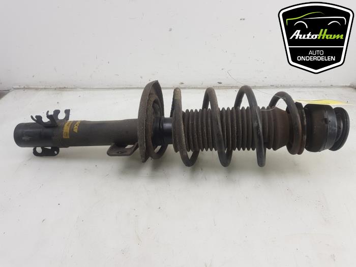 Front shock absorber, right from a Seat Ibiza IV (6J5) 1.4 TDI 12V 2015