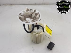 Usados Bomba de gasolina Kia Stonic (YB) 1.0i T-GDi 12V Eco-Dynamics+ Precio € 75,00 Norma de margen ofrecido por AutoHam