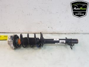 Used Fronts shock absorber, left Peugeot Boxer (U9) 2.2 Blue HDi 120 Price € 100,00 Margin scheme offered by AutoHam