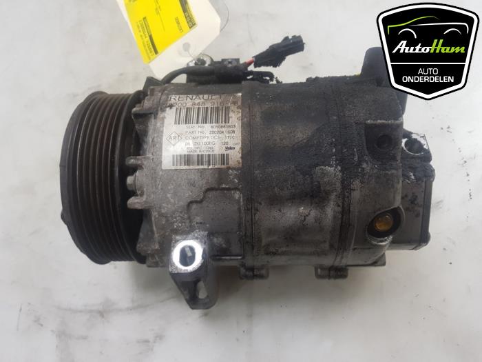 Air conditioning pump from a Opel Vivaro 1.6 CDTi BiTurbo 125 2018