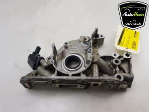Usagé Pompe à huile Seat Ibiza V (KJB) 1.0 TSI 12V Prix € 75,00 Règlement à la marge proposé par AutoHam