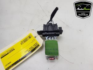 Used Heater resistor Peugeot Boxer (U9) 2.2 Blue HDi 120 Price € 15,00 Margin scheme offered by AutoHam