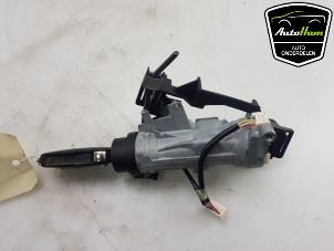 Used Ignition lock + key Volkswagen Caddy IV 2.0 TDI 75 Price € 60,00 Margin scheme offered by AutoHam