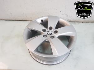 Used Wheel Skoda Fabia III Combi (NJ5) 1.0 TSI 12V Price € 75,00 Margin scheme offered by AutoHam