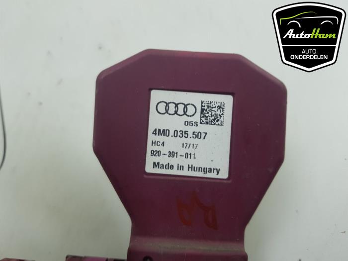 Antenna (miscellaneous) from a Audi A4 Avant (B9) 3.0 TDI V6 24V 2017