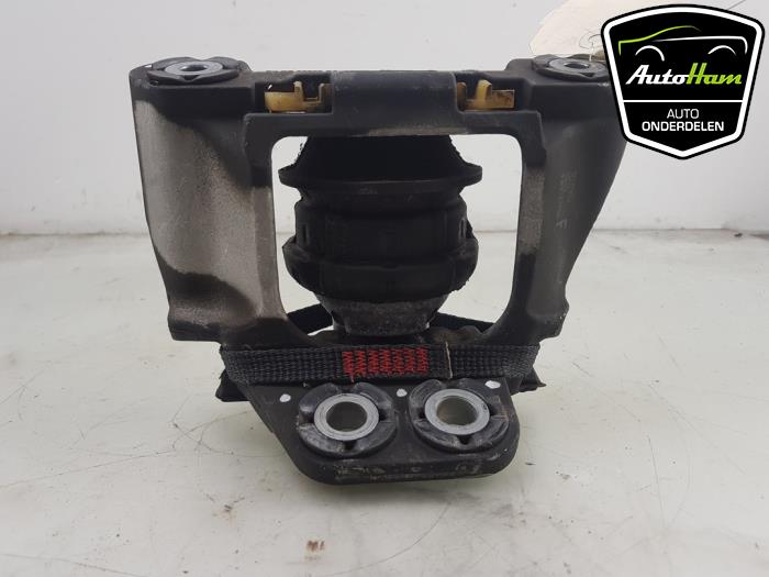 Used Engine mount Volvo XC90 II 2.0 T8 16V Twin Engine AWD Price € 50,00 Margin scheme offered by AutoHam