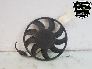 Used Cooling fans Audi A4 Avant (B9) 3.0 TDI V6 24V Price on request offered by AutoHam