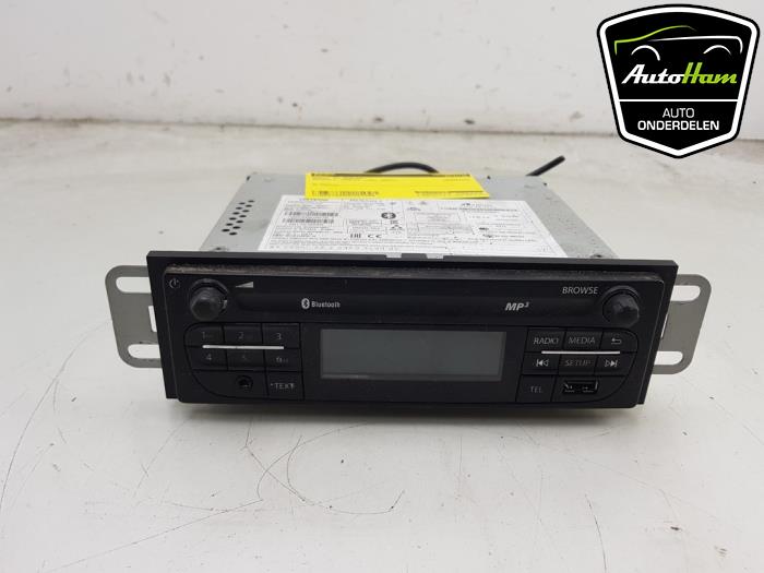 Radioodtwarzacz CD z Renault Trafic (1FL/2FL/3FL/4FL) 1.6 dCi 95 2017