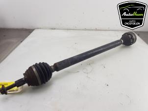 Used Front drive shaft, right Volkswagen Golf VII (AUA) 1.2 TSI BlueMotion 16V Price € 150,00 Margin scheme offered by AutoHam