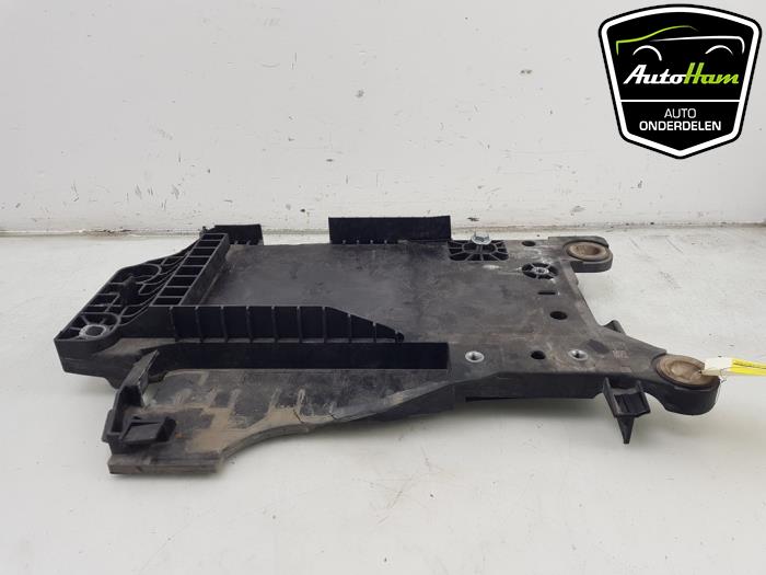 Begagnade Batterilåda Mini Mini (F55) 1.5 12V Cooper Pris € 20,00 Marginaltabell erbjuds av AutoHam