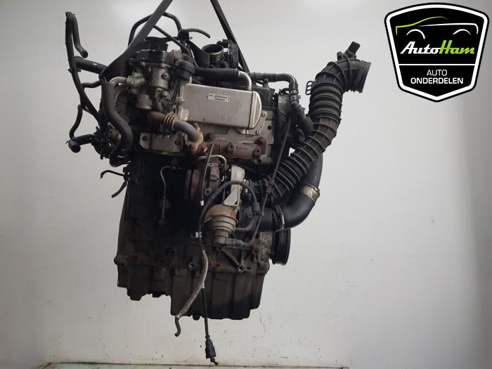 Motor van een Volkswagen Transporter T5 2.0 TDI DRF 2011