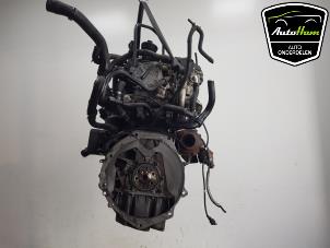 Motor van een Volkswagen Transporter T5 2.0 TDI DRF 2011