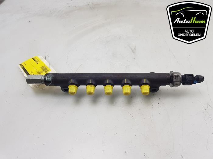 Gebrauchte Kraftstoffverteiler Opel Astra K Sports Tourer 1.6 CDTI 110 16V Preis € 40,00 Margenregelung angeboten von AutoHam