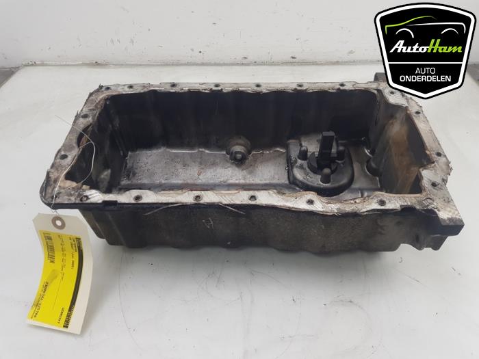 Gebrauchte Ölwanne Volkswagen Caddy III (2KA,2KH,2CA,2CH) 2.0 SDI Preis € 25,00 Margenregelung angeboten von AutoHam
