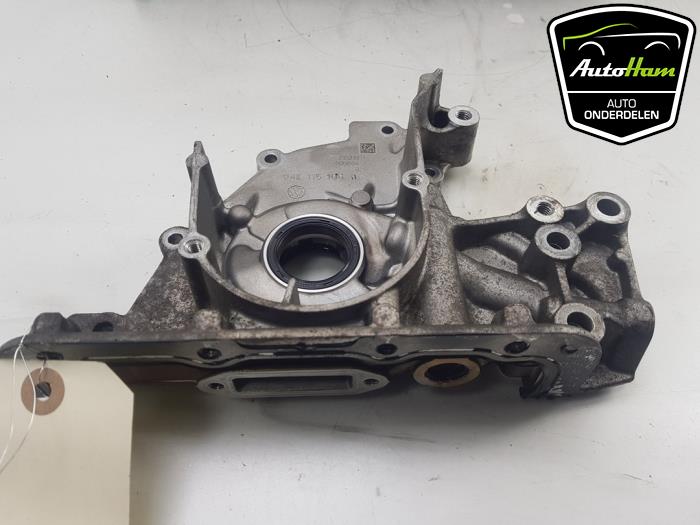 Usagé Pompe à huile Volkswagen Golf VII (AUA) 1.2 TSI 16V Prix € 75,00 Règlement à la marge proposé par AutoHam