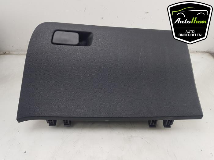 Begagnade Handskfack Hyundai i20 (GBB) 1.2i 16V Pris € 40,00 Marginaltabell erbjuds av AutoHam