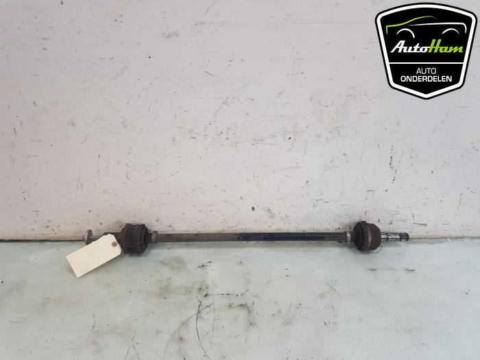 Drive shaft, rear right from a Volvo XC90 II 2.0 D5 16V AWD 2016