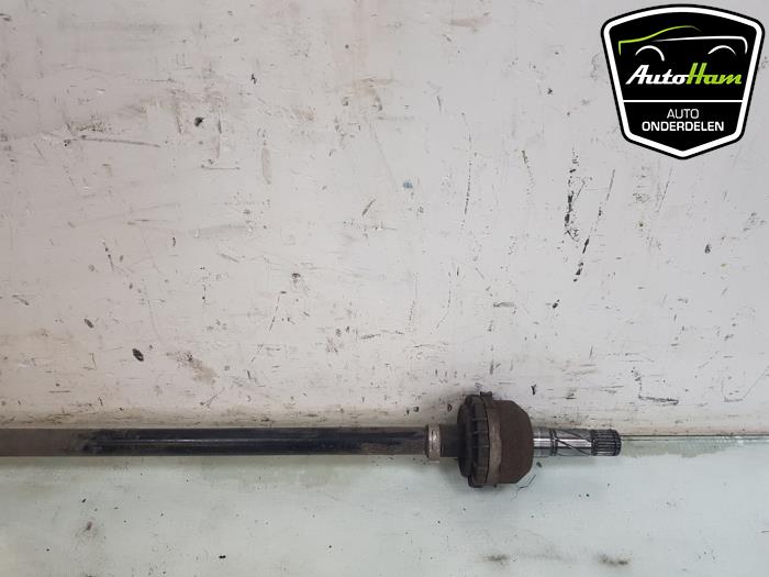 Drive shaft, rear right from a Volvo XC90 II 2.0 D5 16V AWD 2016