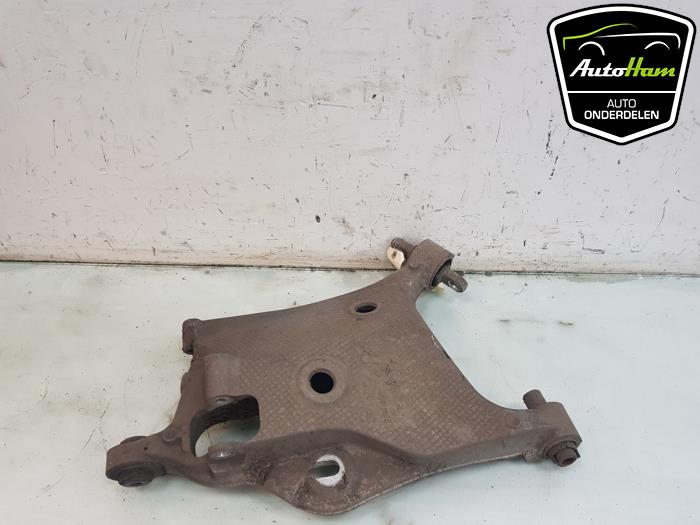 Rear wishbone, right from a Volvo XC90 II 2.0 D5 16V AWD 2016