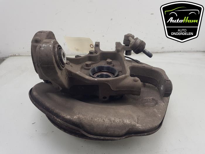 Knuckle, rear right from a Volvo XC90 II 2.0 D5 16V AWD 2016