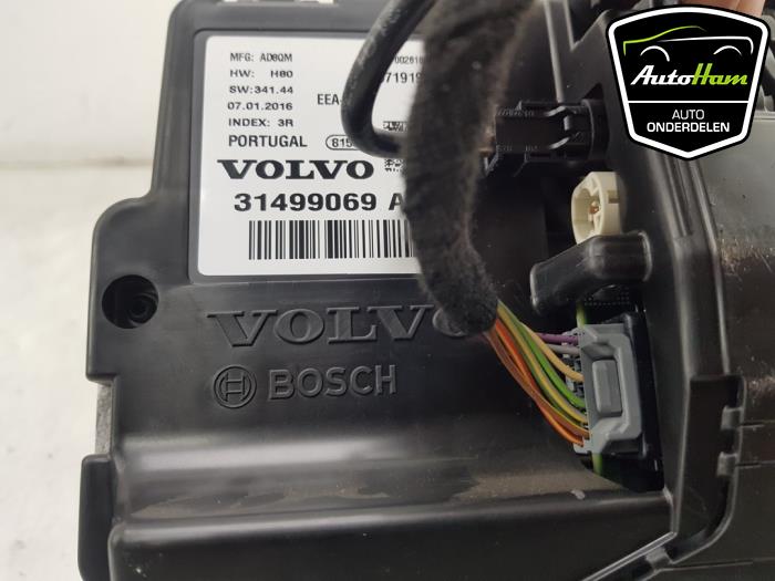 Instrument panel Volvo XC90 II 2.0 D5 16V AWD - 31499069 BOSCH