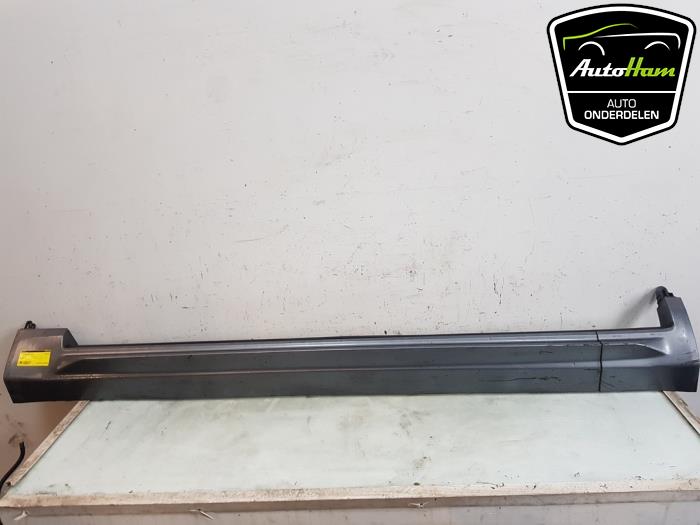 Side skirt, left from a Volvo XC90 II 2.0 D5 16V AWD 2016
