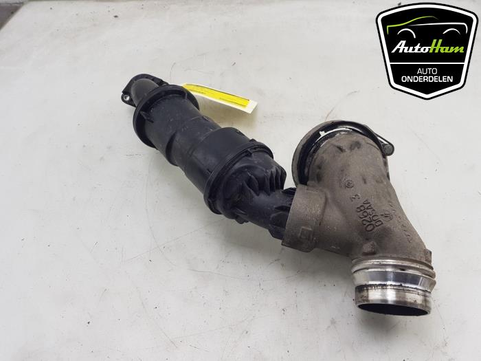 Turbo hose from a Volvo XC90 II 2.0 D5 16V AWD 2016